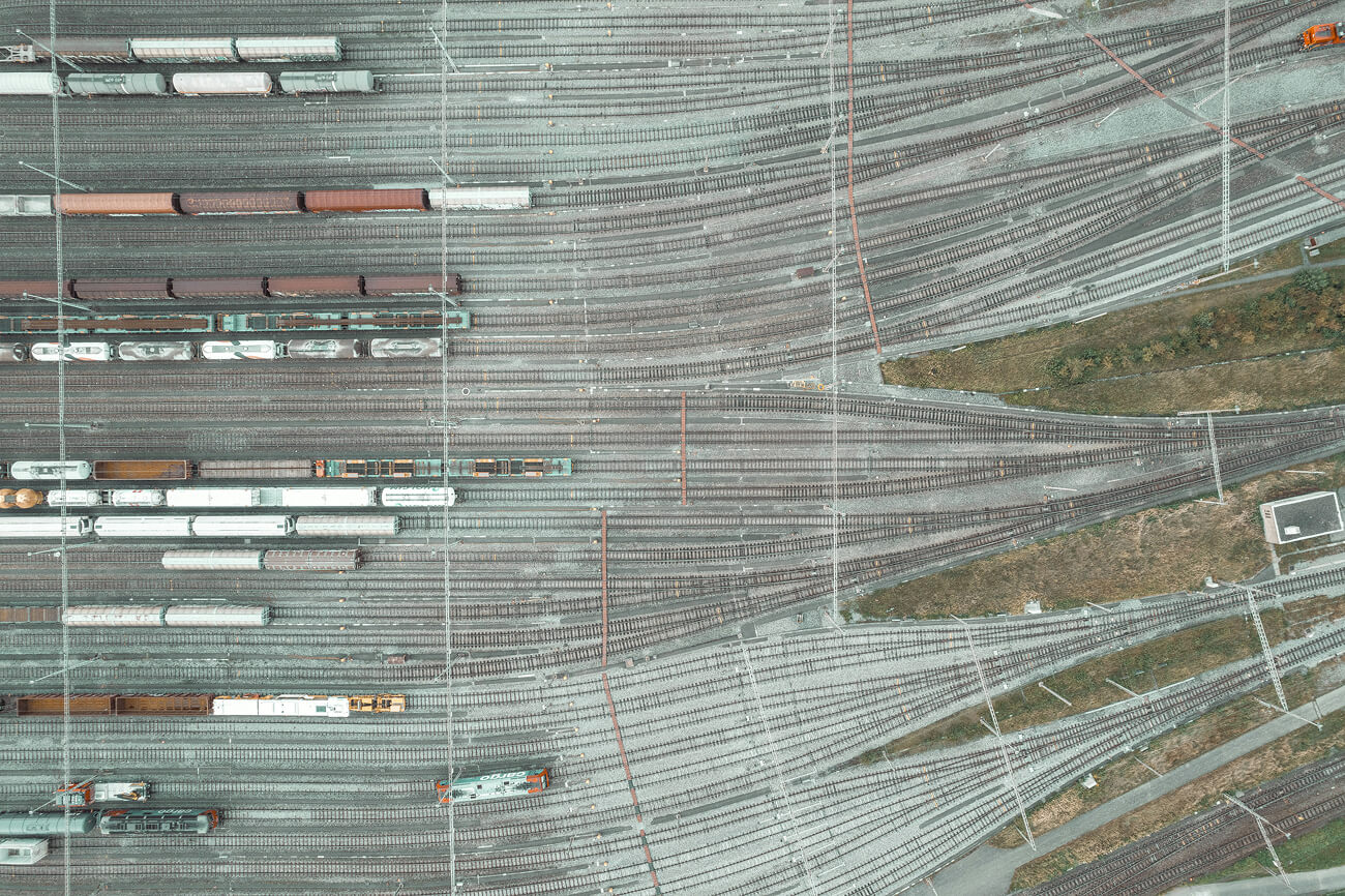 Rail throughput without infrastructure — freight network crossing sequence optimization dashboard